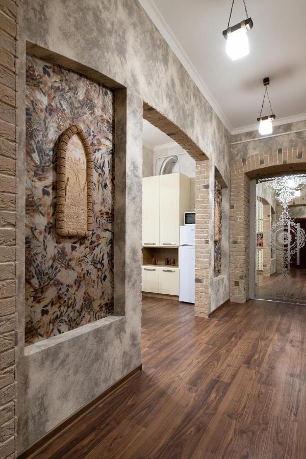 Historic Apartment Sofia In The Old Town Lviv Exteriör bild